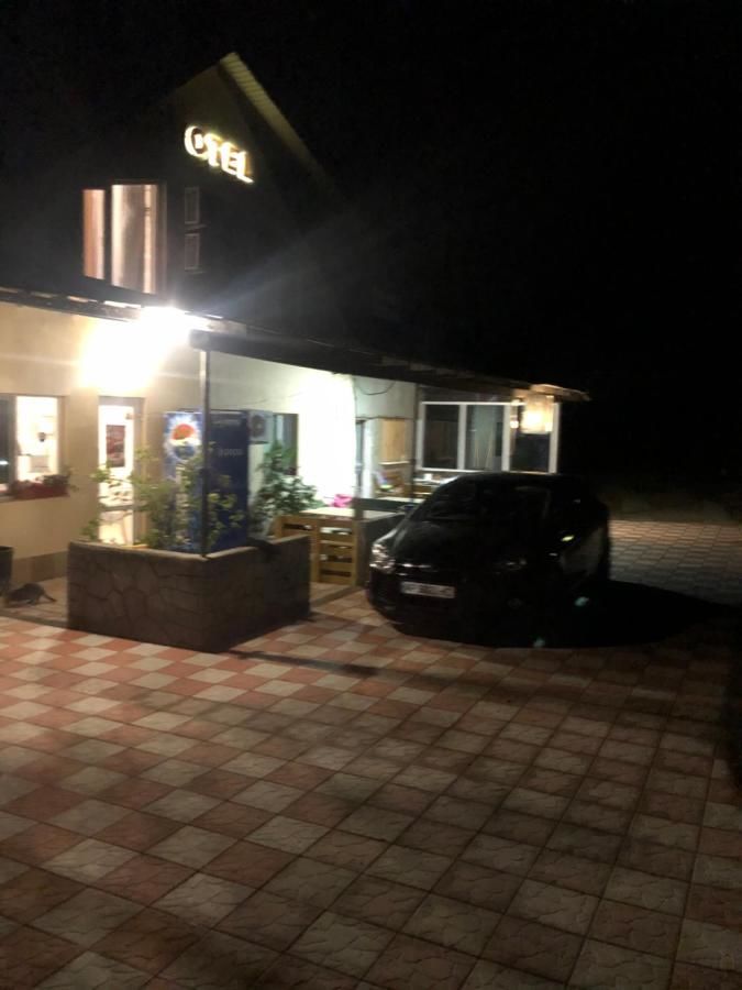 Отель Hotel in Reni Comfort Рени-7
